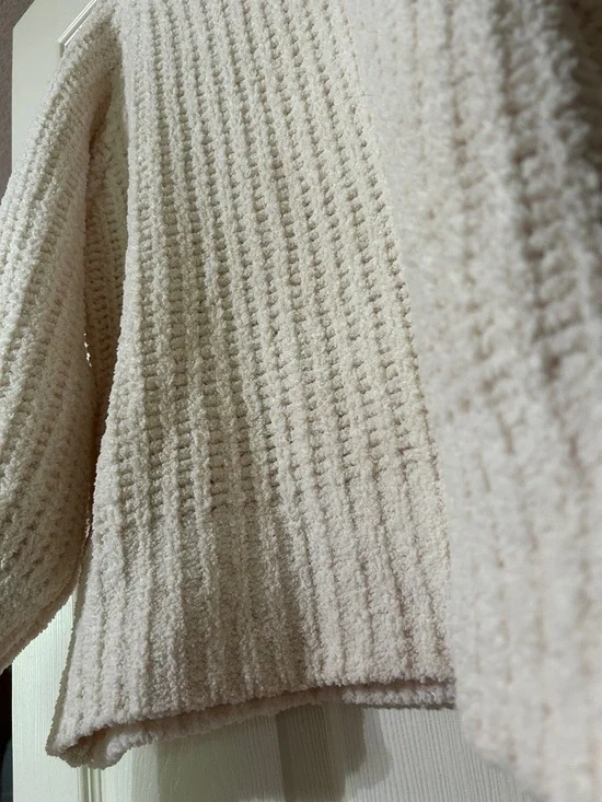 Cream Turtleneck Chunky Knit Sweater - Picture 3 of 8